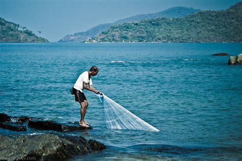 Fisherman With A Net Footwa