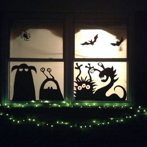 76 Scary But Creative Diy Halloween Window Decorations Ideas You Should