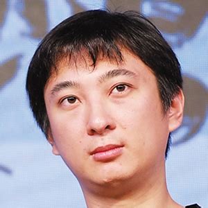 He is the oldest person to play a game in the lpl. 王思聪个人资料大全 王思聪后援团 粉丝团 - 后援团