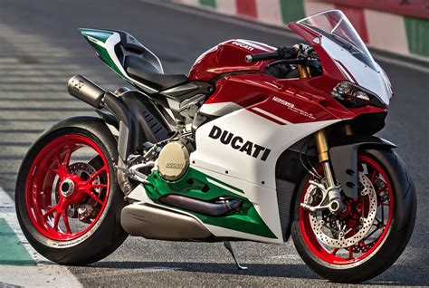 2017 Ducati 1299 Panigale R Final Edition Unveiled Paul Tan Image 682550