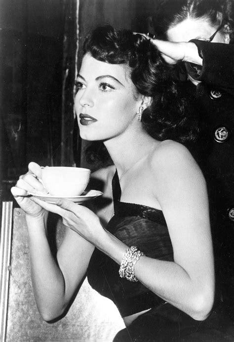 Gardnerandhayworth Ava Gardner 1940s Cinema Face Rita Hayworth