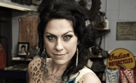 Biography Of Danielle Colby Cushman The American Pickers Tv Star Tg