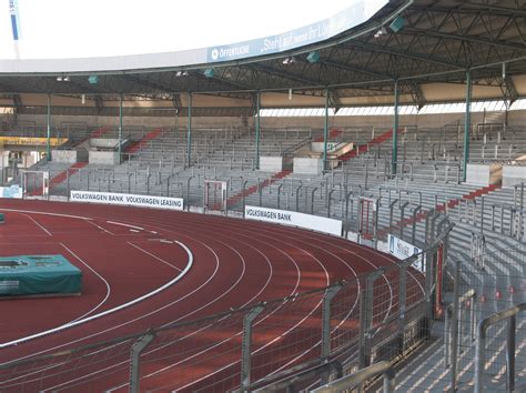 It is currently used for football and american football matches and is the home stadium of eintracht. Eintracht-Stadion