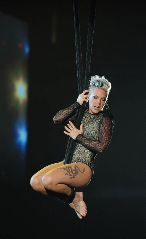 Pink Spun In The Air Like Cirque Du So Slay At The Grammys And Your