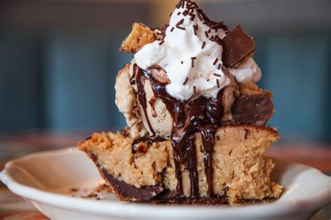 Introducing The Pie Sundae Which You Can Go And Eat Right Now