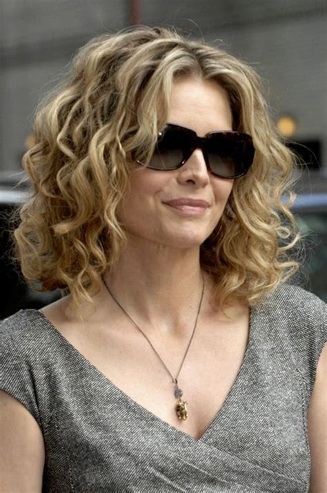 Michelle Pfeiffer Medium Curly Hair Styles Curly Hair Styles