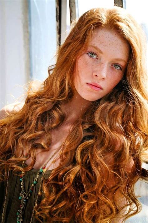 Redhead In 2019 Beautiful Freckles Beautiful Red Hair Natural Red Hair