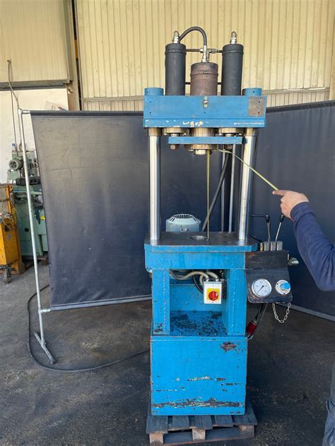 01 23 0340 prensa hidraulica de taller prensas hidraulicas de taller metal mecánica