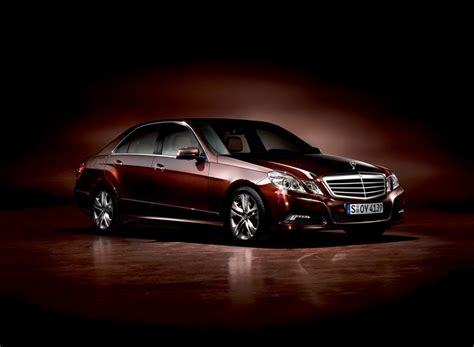 메르세데스 벤츠 The New E Class ‘eurocarbody Award 2009에서 Best Bodyshell상 수상