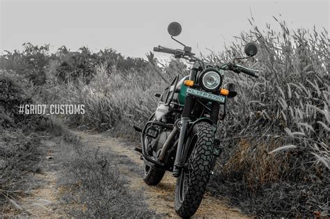 Download 4k wallpapers ultra hd best collection. Restored Royal Enfield Himalayan by GRID7 Customs