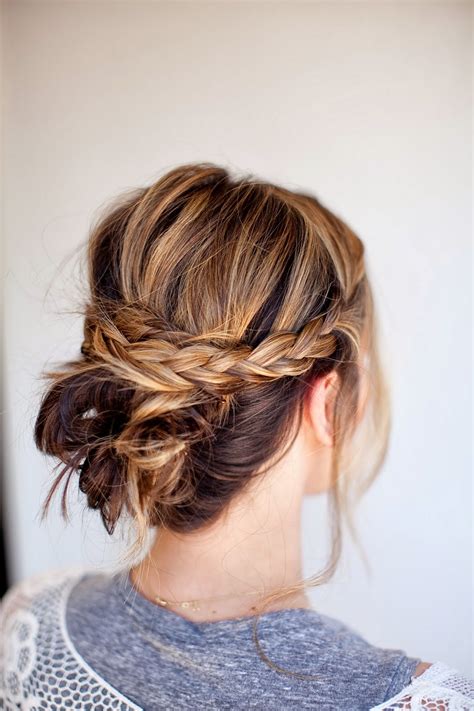 10 Breathtaking Updos For Medium Length Hair