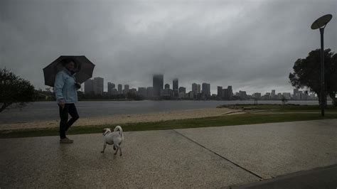 Last updated today at 09:01. Perth weather: Motorists urged to take care as cold front ...