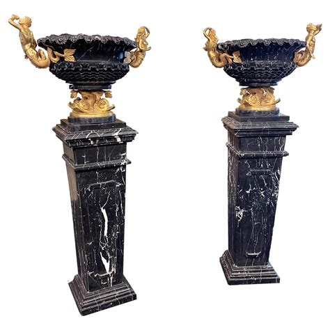 19th Century Pair Of Marble Vases With Pedestals Gold Bronze For Sale