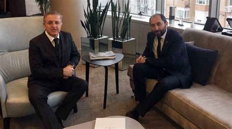 Sinpaş yapı ve sinpaş gyo tek çatı altında toplanıyor. REKTÖR ALKAN'DAN SİNPAŞ'A TEŞEKKÜR « ÇORUM TİME