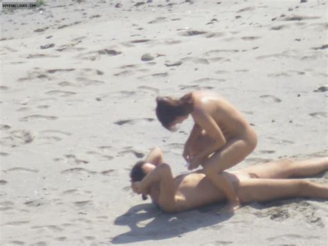 Nude Beach Voyeur Pics Joy Of Life On Nude Beach Voyeur