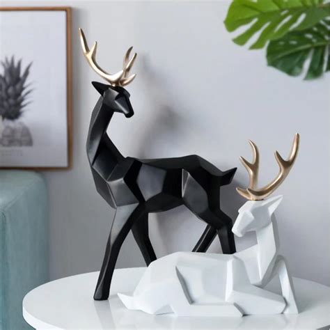 Solid Geometric Nordic Deer Statues Stylish Abstract