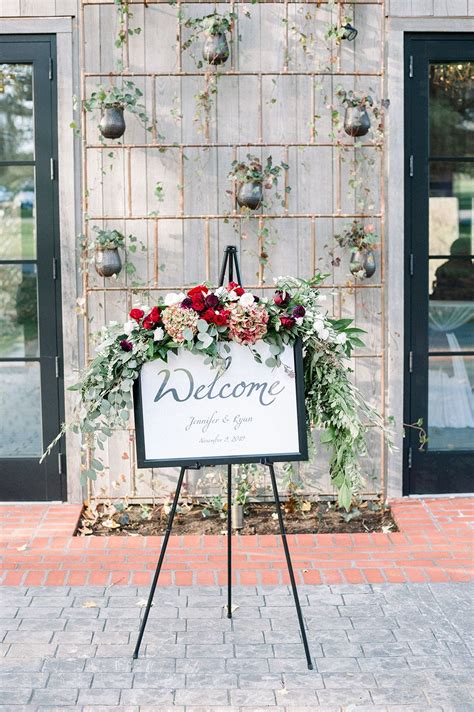 Next, gently squeeze the fruit to check that it's firm but still has a little give. Welcome sign decor | Fresh garlands, Sign dress, Welcome sign