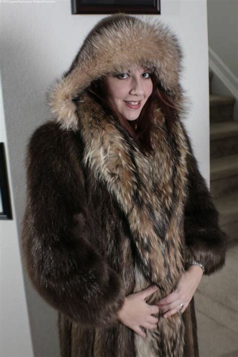 Fur Fabulous Furs Erotic Fur Coat Beaver Raccoon Jackets Passion