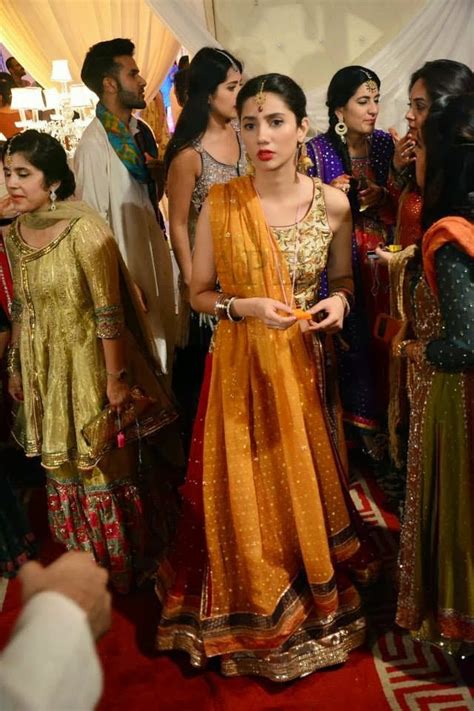 Mahira Khan At Nida Khan Wedding B And G Fashion