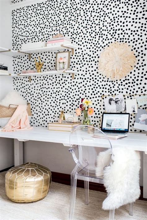40 Simple And Sober Office Decoration Ideas
