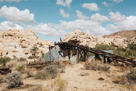 Hike to Wall Street Mine in Joshua Tree National Park — Chrissi Hernandez