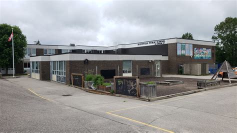 The ontario government will outline on friday three scenarios for the reopening of schools in the fall, including a rotating schedule that would allow a maximum of 15 students in a classroom on a single. TLDSB Ready To Begin Planning Following Province's ...