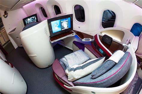 Qatar Airways Boeing 787 Dreamliner Business Class Seats The Life Pile