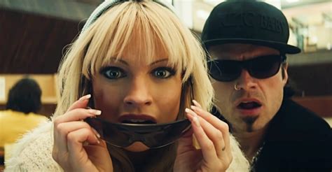 The First Trailer For Pamela Anderson And Tommy Lees Sex Tape Biopic Is Here Hero