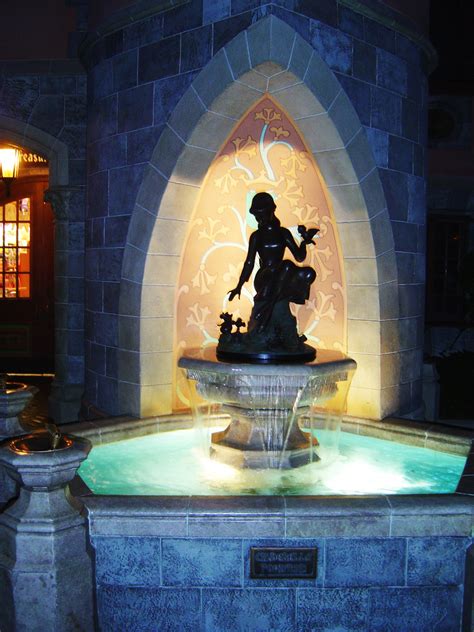 Cinderellas Fountain Cinderellas Fountain Magic Kingdom Flickr