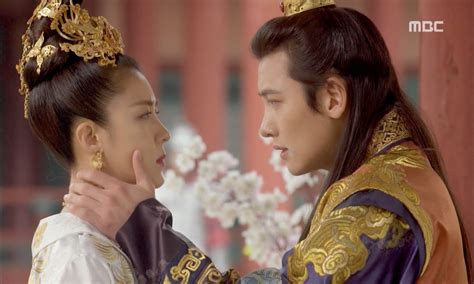 Paeha and hwanghu mama decide to visit the summer palace xanadu for paeha to recover soon. Blog of The Wind: Drama Review: Empress Ki (2013-2014)