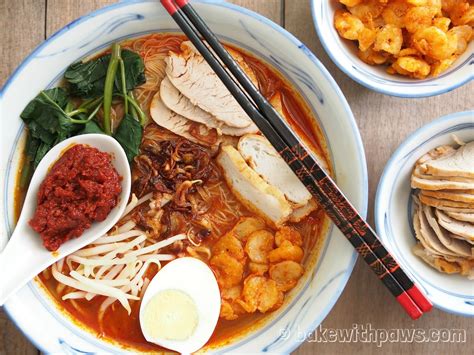 A napkin is needed after every slurp. Penang Prawn Mee (Hokkien Mee) - BAKE WITH PAWS