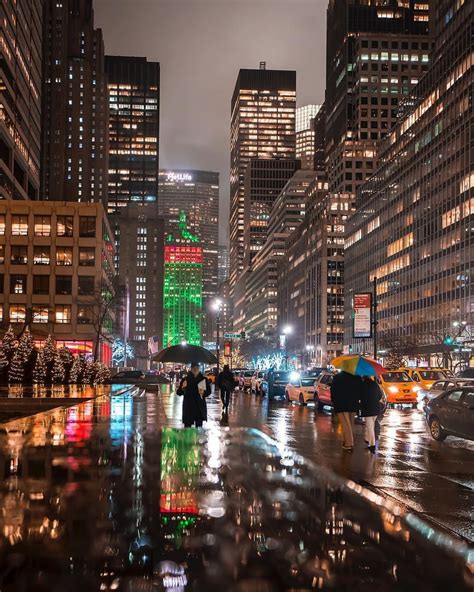 Travel New York City On Instagram Rain In Nyc ☔️ By Zuranyc New