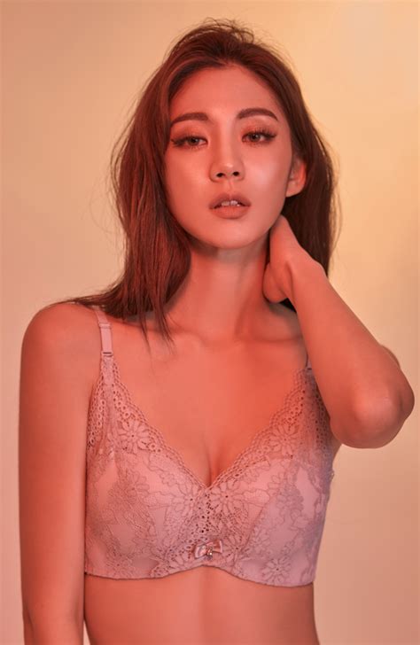Lee Chae Eun May 25 2018 Set Chae Eun Model Comeonvincent Korean