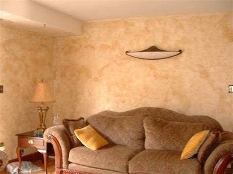A sponge painted feature wall. Faux Painting Techniques for Walls | Custom Painting ...
