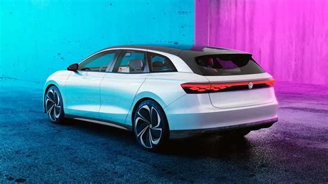 Vw Presents Its First Electric Station Wagon The Id Space Vizzion