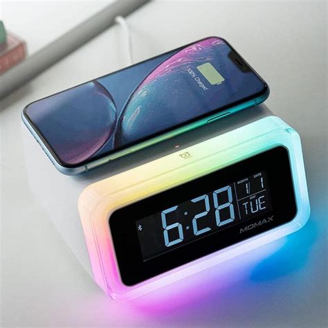 Momax Q Clock 2 - Pyr Lifestyle
