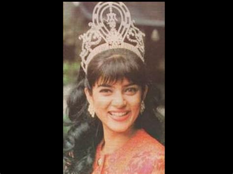 miss universe 1994 sushmita sen celebrates crowning anniversary sushmita sen shares rare
