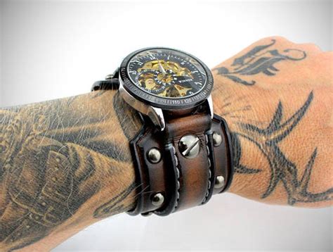 30 Greatest Steampunk Watches For Men And Women You Can Buy