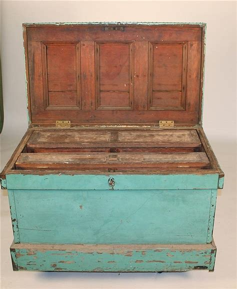 Lot Large Tool Chest With Three Paneled Interior Lid And Four Paneled