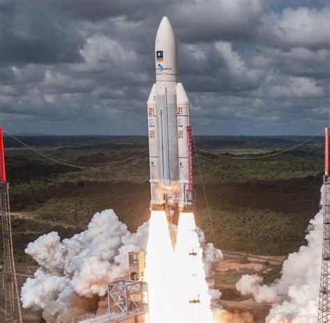 Players must log in through airconsole and receive an access code to play. Ariane-5-Rakete mit zwei Satelliten an Bord gestartet - WELT
