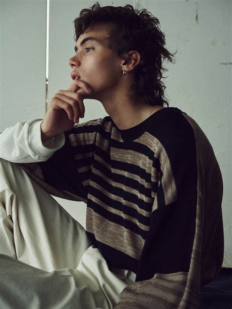 A mullet haircut has very short hair on the sides with long hair in the back. Wizzard Spring-Summer 2020 Collection | Mullet hairstyle ...