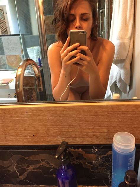 Kristen Stewarts Some New Nude Leaked Selfie 6 Photos The Fappening