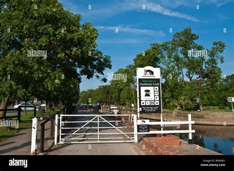 Gunthorpe Lock Nottinghamshire Hi Res Stock Photography And Images Alamy