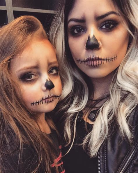 Happy Halloween From Your Favorite Spooky Skeletons 💀 Maquillage