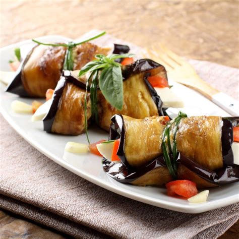 Cotolette di melanzane (al forno o fritte) la ricetta velocissima! Ricetta Melanzane fritte (con aglio e menta) | Ricette ...