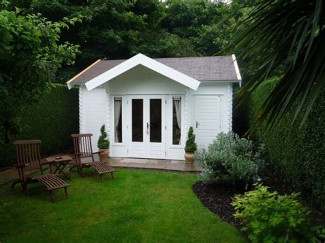 Our keops interlock log cabins are made from the finest northern scandinavian pine and have a 10 year warranty. California Log Cabin - shown with side door (non standard ...