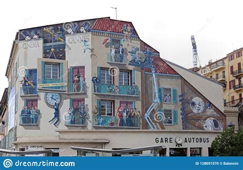 Cinema Mural Cannes Do Filme Imagem Editorial Imagem De Filme Parede