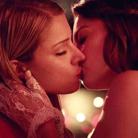 Vorher Zusammenschluss Unbezwingbar Vampire Diaries Gay Kiss Kontur