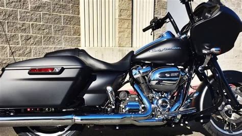 Engine is a 103 with stage 1 with bassani pipes. New 2017 Harley-Davidson® FLTRXS Road Glide® Special For ...