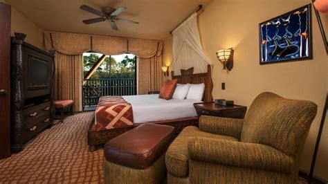 2 Bedroom Suite With Club Level Service With No Bunk Beds Disney